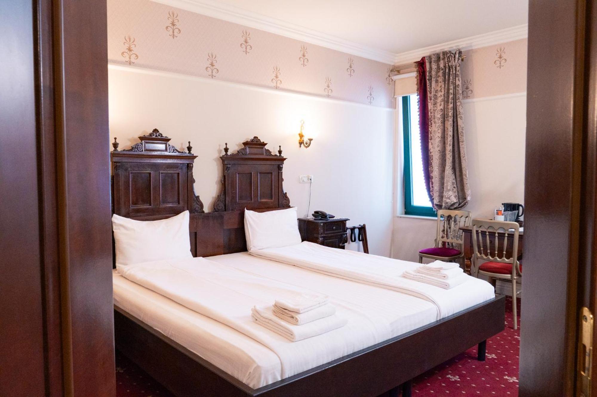 Casa Del Sole Boutique Hotel Timisoara Bagian luar foto